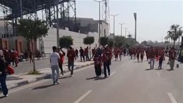 توافد جماهير الأهلي على ستاد القاهرة قبل ساعات من مواجهة صن داونز| بث مباشر توافد جماهير الأهلي على ستاد القاهرة قبل ساعات من مواجهة صن داونز| بث مباشر