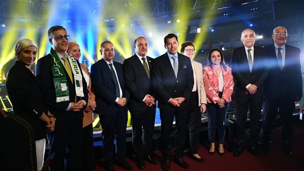 وزير الرياضة يفتتح بطولة كأس العالم للجمباز الفني وزير الرياضة يفتتح بطولة كأس العالم للجمباز الفني