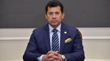 وزير الرياضة يتفقد استاد القاهرة قبل مواجهة الأهلي وصن داونز