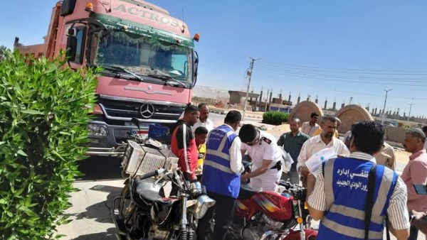 فحص 22 مركبة خلال قافلة مرورية في مركز بلاط بالوادي الجديد فحص 22 مركبة خلال قافلة مرورية في مركز بلاط بالوادي الجديد
