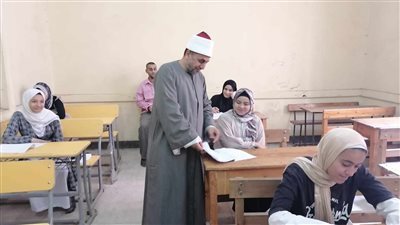 انطلاق امتحانات الفصل الدراسي الثاني لطلاب الصفين الأول والثاني الثانوي الأزهري.. السبت غدا انطلاق امتحانات الفصل الدراسي الثاني لطلاب الصفين الأول والثاني الثانوي الأزهري.. السبت غدا
