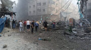 المنظمات المدنية الفلسطينية: السماح بدخول عدد قليل من الشاحنات إلى غزة لن يساهم في تحسين الوضع المأساوي.