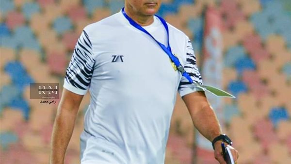 ناقد رياضى..الأهلى والزمالك يدخلان فى مفاوضات مع البرتغالي جوميز ناقد رياضى..الأهلى والزمالك يدخلان فى مفاوضات مع البرتغالي جوميز
