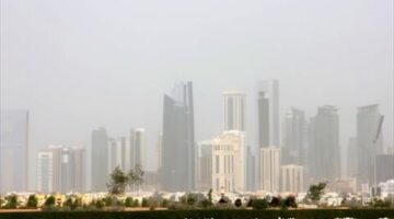 الأرصاد الجوية تحذر من رؤية أفقية متدنية في البداية على بعض مناطق الساحل وفي البحر
