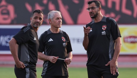 بعد “فضيحة” الخروج الإفريقي.. الأهلي يُطيح بجهاز كولر بالكامل ويستثني شوقي بعد “فضيحة” الخروج الإفريقي.. الأهلي يُطيح بجهاز كولر بالكامل ويستثني شوقي