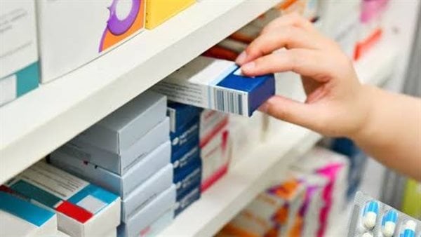 رئيس شعبة الأدوية: كان هناك 1000 نوع دواء ناقص منذ عام.. والوضع الآن مستقر رئيس شعبة الأدوية: كان هناك 1000 نوع دواء ناقص منذ عام.. والوضع الآن مستقر