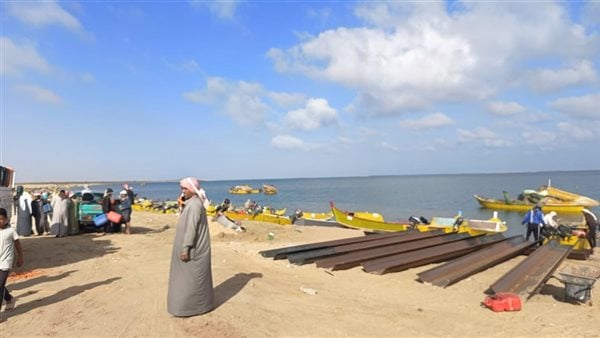 انطلاق موسم صيد الأسماك في بحيرة البردويل بشمال سيناء