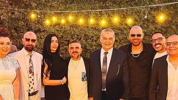 بحضور أنوشكا ومحسن جابر.. لقطات من حفل زفاف نجل الشاعر الغنائي بهاء الدين محمد| صور بحضور أنوشكا ومحسن جابر.. لقطات من حفل زفاف نجل الشاعر الغنائي بهاء الدين محمد| صور