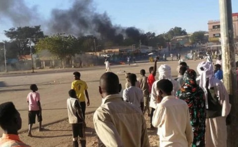 الجيش السوداني: مقتل 4 مدنيين في قصف الدعم السريع لمدينة الفاشر الجيش السوداني: مقتل 4 مدنيين في قصف الدعم السريع لمدينة الفاشر