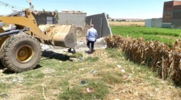 إزالة 328 حالة تعدي واسترداد 70 فدان زراعة و27571 متر مربع مباني بأسيوط