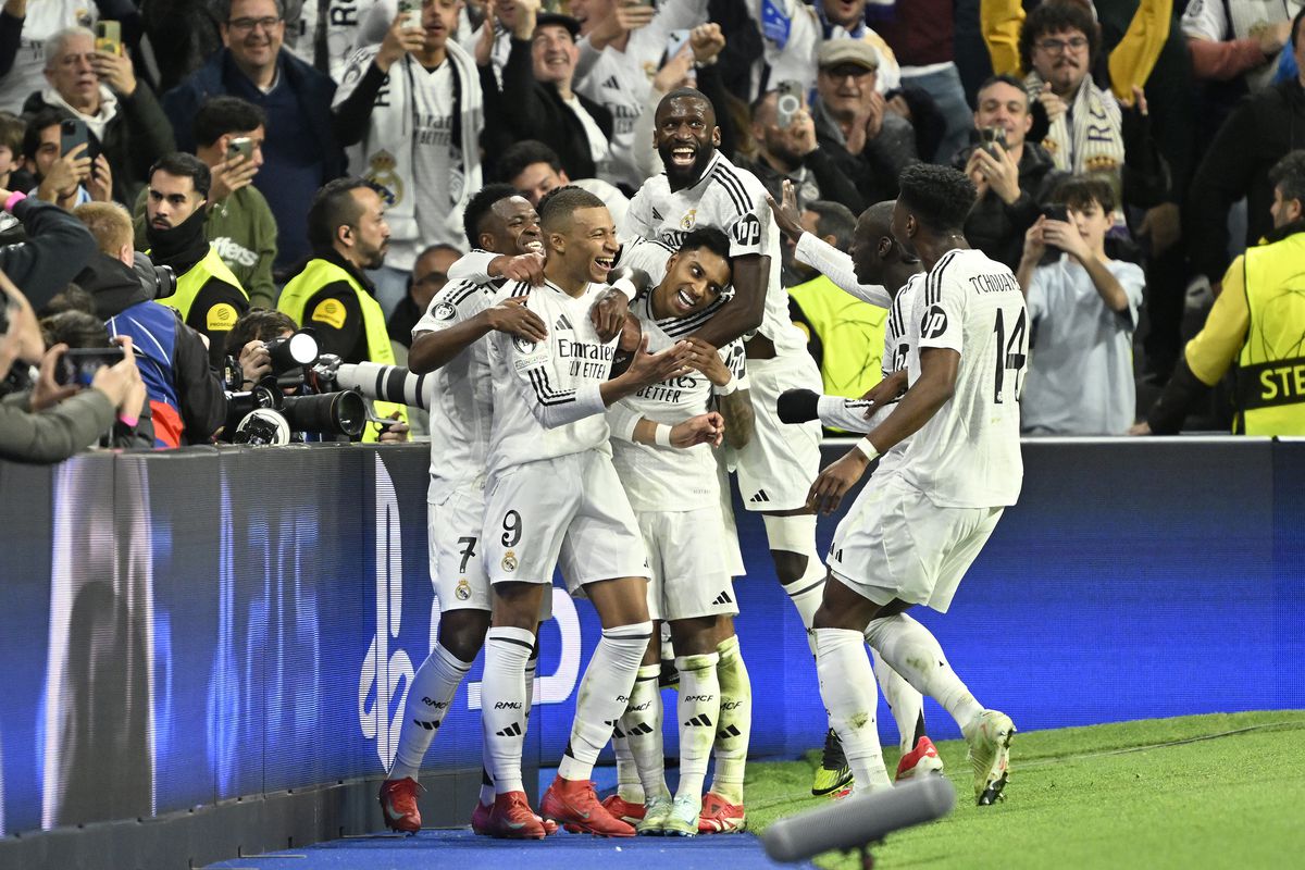 مباراة كلاسيكو الكأس.. عقوبات أجبرت ريال مدريد على التراجع عن الانسحاب مباراة كلاسيكو الكأس.. عقوبات أجبرت ريال مدريد على التراجع عن الانسحاب
