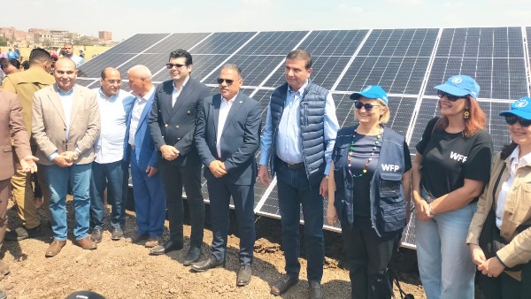 وزير الزراعة يصل الشرقية لافتتاح موسم حصاد القمح وزير الزراعة يصل الشرقية لافتتاح موسم حصاد القمح