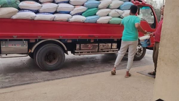 انتظام سير العمل بمنظومة توريد القمح لشون وصوامع الشرقية انتظام سير العمل بمنظومة توريد القمح لشون وصوامع الشرقية