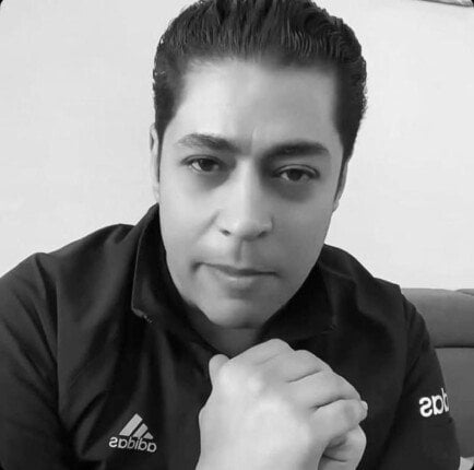 بعد وفاته متأثرا بالتنمر الإلكتروني.. من هو التيك توكر شريف نصار؟ بعد وفاته متأثرا بالتنمر الإلكتروني.. من هو التيك توكر شريف نصار؟