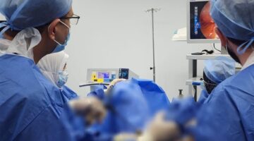 نجاح جراحة دقيقة لاستئصال بطانة الرحم المهاجرة بمجمع السويس الطبي
