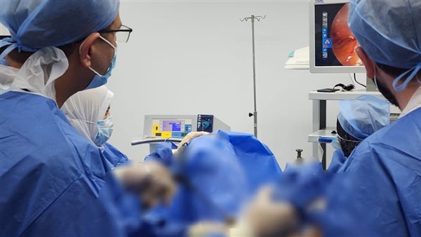 نجاح جراحة دقيقة لاستئصال بطانة الرحم المهاجرة بمجمع السويس الطبي نجاح جراحة دقيقة لاستئصال بطانة الرحم المهاجرة بمجمع السويس الطبي