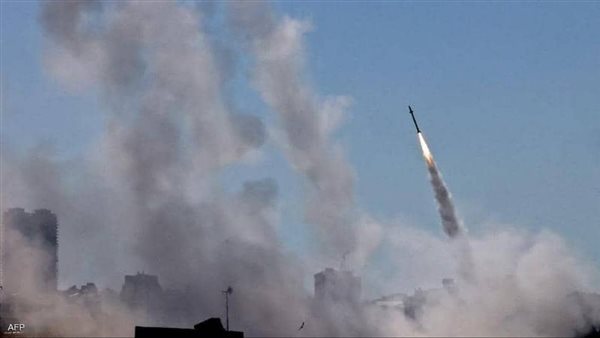 الحوثي: استهدفنا قاعدة نيفاتيم الجوية بصاروخ باليستي