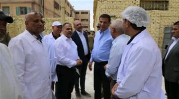 وزير الزراعة و محافظ الشرقية يتفقدان مشروعات التعاون والإصلاح الزراعي بالزقازيق وبلبيس