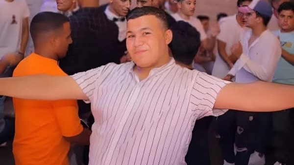 والد الشاب ضحية أولوية المرور بالمنوفية: ابني طيب اتغدر بيه .. فيديو وصور والد الشاب ضحية أولوية المرور بالمنوفية: ابني طيب اتغدر بيه .. فيديو وصور