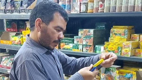 تحرير 53 مخالفة متنوعة خلال حملات على الأسواق في قنا