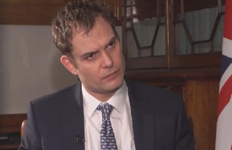 وزير بريطاني يطالب إسرائيل بالتحقيق في استهداف عمال الإغاثة بغزة وزير بريطاني يطالب إسرائيل بالتحقيق في استهداف عمال الإغاثة بغزة