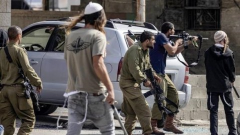 إصابة 6 فلسطينيين في اعتداءين لمستوطنين إسرائيليين بالضفة إصابة 6 فلسطينيين في اعتداءين لمستوطنين إسرائيليين بالضفة