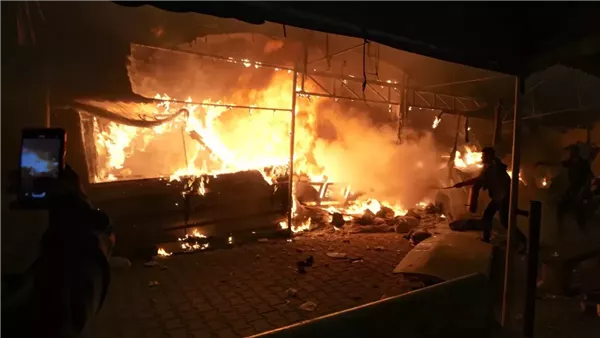 استُشهاد 5 فلسطينيين جراء قصف إسرائيلي وسط غزة استُشهاد 5 فلسطينيين جراء قصف إسرائيلي وسط غزة