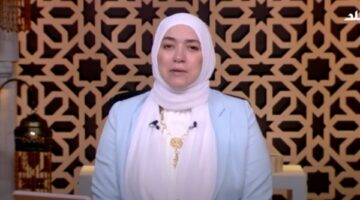 هل يعق الآباء أبنائهم في الحياة؟ دينا أبو الخير تجيب