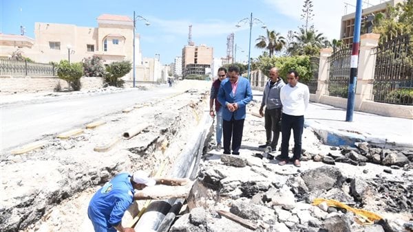 محافظ مطروح يتابع أعمال تطوير كورنيش مدينة مطروح الجديد محافظ مطروح يتابع أعمال تطوير كورنيش مدينة مطروح الجديد