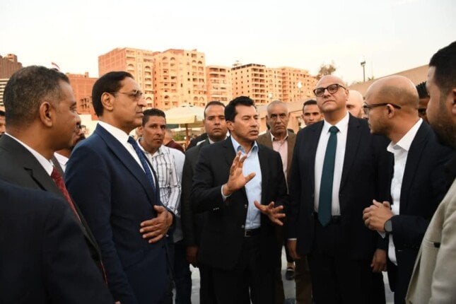 وزير الرياضة ومحافظ القليوبية يفتتحان عدداً من المشروعات الجديدة بشبرا الخيمة وزير الرياضة ومحافظ القليوبية يفتتحان عدداً من المشروعات الجديدة بشبرا الخيمة
