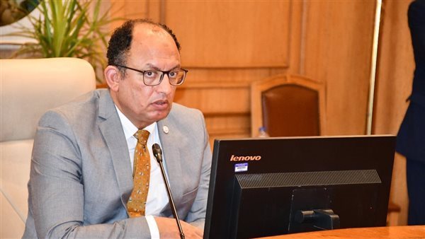 رئيس جامعة حلوان: نسعى لتطوير مهارات طلابنا في جميع المجالات رئيس جامعة حلوان: نسعى لتطوير مهارات طلابنا في جميع المجالات