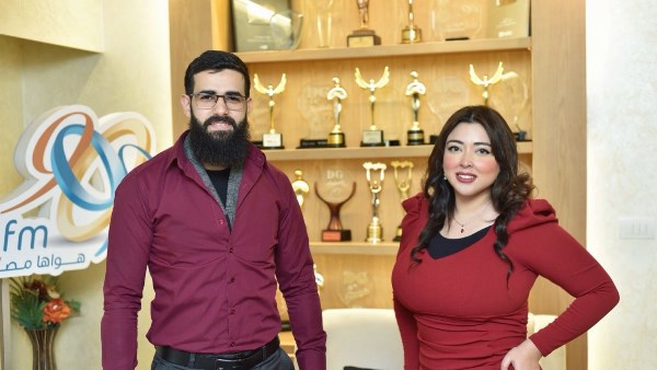 مي إيهاب تستضيف الدكتور عبد الرحمن ترك على إذاعة الراديو ٩٠٩٠ مي إيهاب تستضيف الدكتور عبد الرحمن ترك على إذاعة الراديو ٩٠٩٠