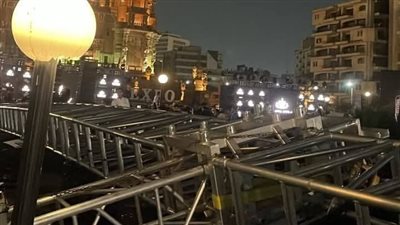 التحريات تكشف تفاصيل سقوط ستاند الإضاءة خلال حفل تامر حسني بقصر البارون