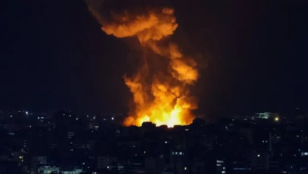 غارات أمريكية تستهدف مواقع في صعدة وصنعاء غارات أمريكية تستهدف مواقع في صعدة وصنعاء