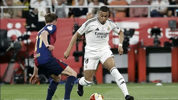 مبابي يواصل التألق.. ويكسر رقم كريستيانو في موسمه الأول مع ريال مدريد مبابي يواصل التألق.. ويكسر رقم كريستيانو في موسمه الأول مع ريال مدريد