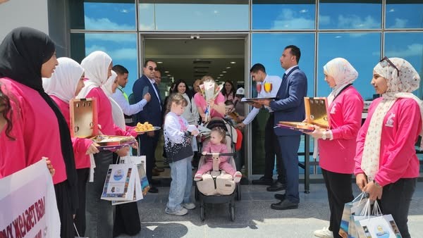 مطروح تُرحب بالعالم .. استقبال أول فوج سياحي واحتفالات بهدايا تذكارية | شاهد مطروح تُرحب بالعالم .. استقبال أول فوج سياحي واحتفالات بهدايا تذكارية | شاهد