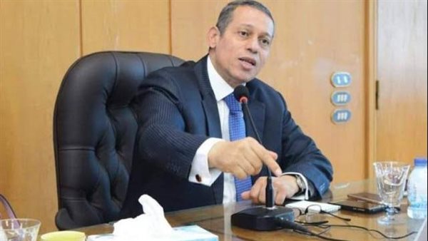 مطالبة ترامب بمرور السفن عبر السويس وبنما دون رسوم.. أستاذ قانون يعلق مطالبة ترامب بمرور السفن عبر السويس وبنما دون رسوم.. أستاذ قانون يعلق