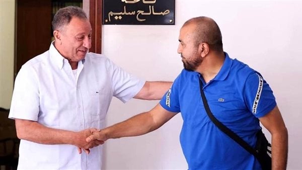 شوبير: محمد رمضان رحل عن منصبه في الأهلي.. وهذا مصير ميشيل يانكون شوبير: محمد رمضان رحل عن منصبه في الأهلي.. وهذا مصير ميشيل يانكون