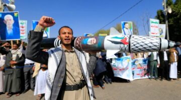 جماعة “أنصار الله” تعلن استهداف قاعدة “نيفاتيم” الإسرائيلية للمرة الثانية خلال 24 ساعة بصاروخ باليستي وتؤكد: العملية نجحت  