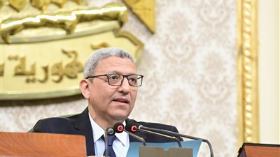 برئاسة المستشار أحمد سعد الدين.. انطلاق الجلسة العامة للبرلمان لمناقشة مشروع قانون لإنشاء رقم قومي للعقارات والشقق برئاسة المستشار أحمد سعد الدين.. انطلاق الجلسة العامة للبرلمان لمناقشة مشروع قانون لإنشاء رقم قومي للعقارات والشقق