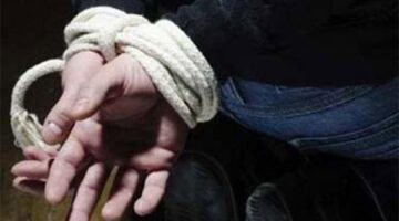 أصحابه خدروه ورموه من فوق جبل بالمقطم.. تفاصيل مقتل سائق لسرقته بالقاهرة