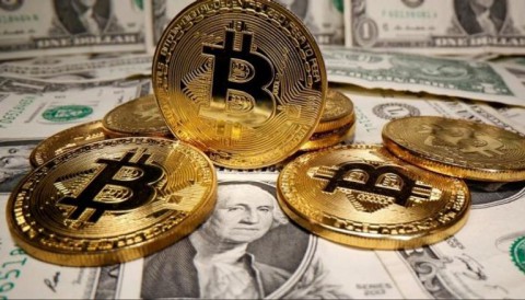العملات المشفرة تتراجع.. والبيتكوين تقود موجة الهبوط رغم استثمارات بلاك روك الضخمة العملات المشفرة تتراجع.. والبيتكوين تقود موجة الهبوط رغم استثمارات بلاك روك الضخمة