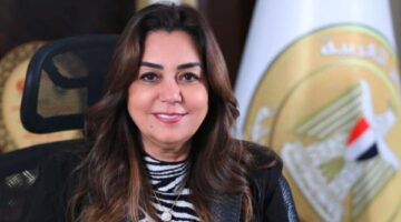 وزيرة التنمية المحلية: رفع كفاءة 370 من القيادات والعاملين بالمحافظات