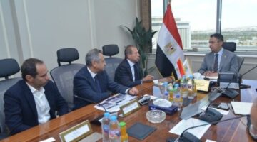 وزير التموين يتابع مع شركة أوراسكوم الموقف التنفيذي لإنشاء المخزن الاستراتيجي بالفيوم