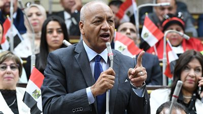«كأنها ورث أجداده».. مصطفى بكري يهاجم ترامب خلال جلسة البرلمان بسبب قناة السويس «كأنها ورث أجداده».. مصطفى بكري يهاجم ترامب خلال جلسة البرلمان بسبب قناة السويس