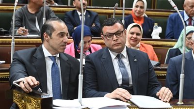 انتقادات لمشروع قانون الرقم القومى للعقارات أمام البرلمان لعدم جدواه..الأغلبية ترد: يخدم الثروة العقارية ..الحكومة:لا أعباء جديدة .. النواب يوافقون مبدئيا انتقادات لمشروع قانون الرقم القومى للعقارات أمام البرلمان لعدم جدواه..الأغلبية ترد: يخدم الثروة العقارية ..الحكومة:لا أعباء جديدة .. النواب يوافقون مبدئيا