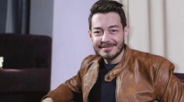 أحمد زاهر يحتفل بعيد ميلاده الـ 50.. ورسالة حب من ابنته