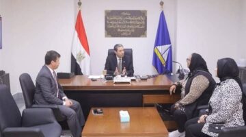 بالتفاصيل.. محافظ دمياط يستقبل رئيس الوحدة المركزية للسكان بوزارة التنمية المحلية