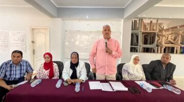 وكيل شباب الجيزة يوجه بتكثيف التثقيف السياسي لطلائع البرلمان
