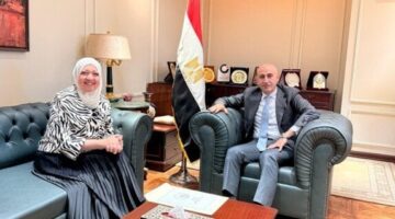 «عبد اللطيف» يبحث مع أمين صندوق تطوير التعليم الخطط المستقبلية وسبل تعزيز التعاون